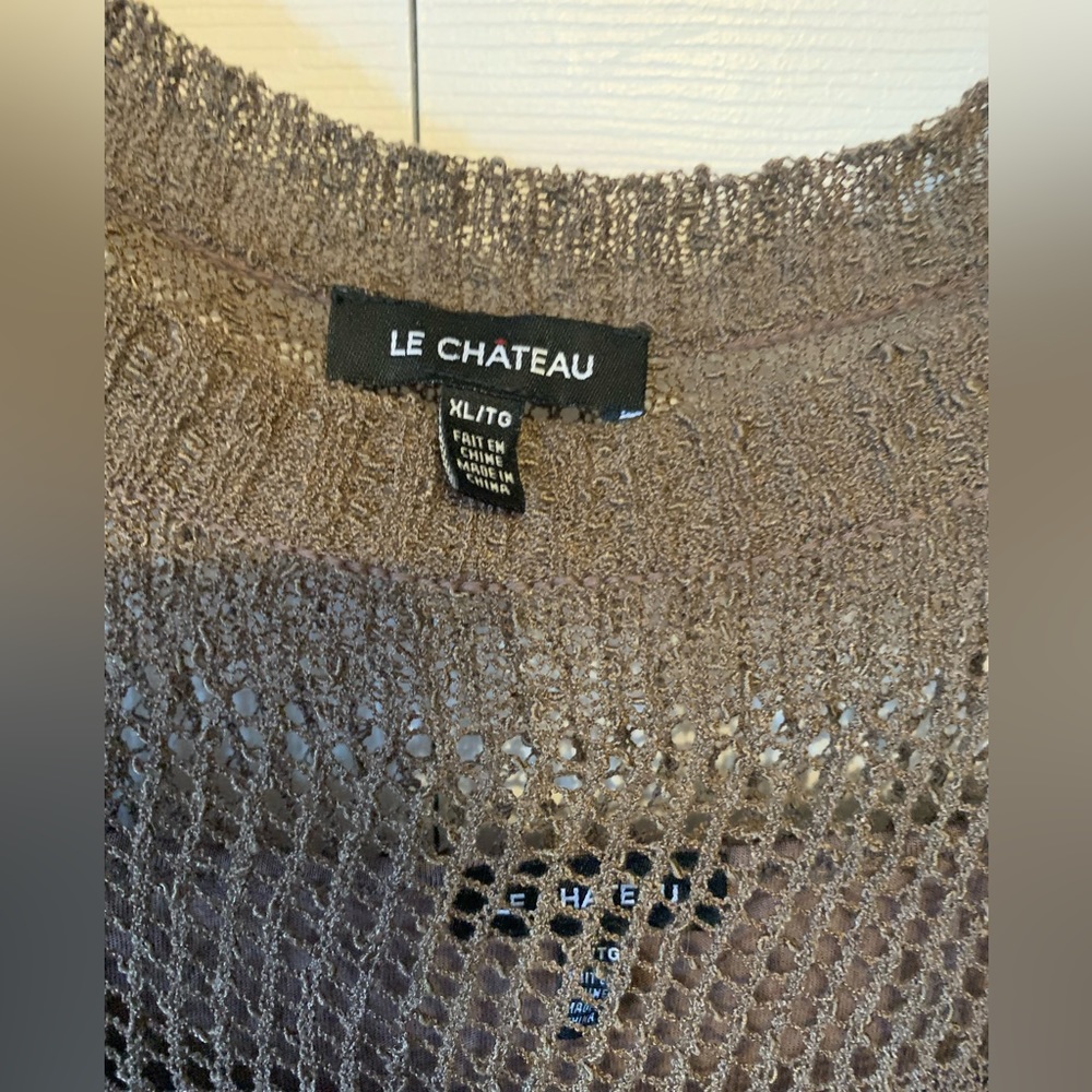 Le Chateau sweater - Picture 2 of 4